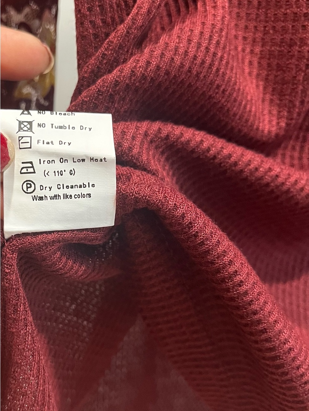Floral Balloon Sleeve Pullover Top in Burgundy - Picture 5 of 5